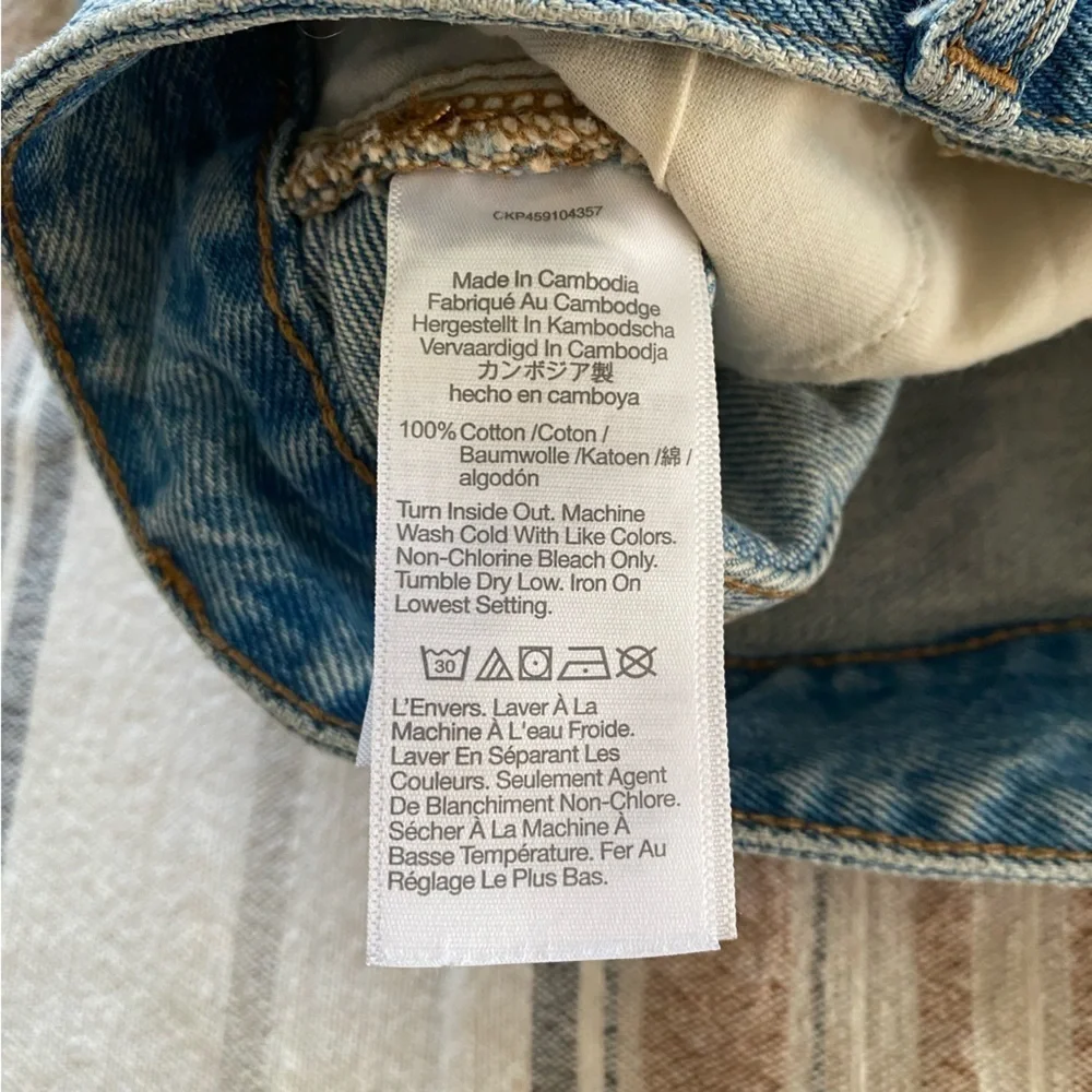 Madewell Distressed Relaxed Denim Shorts 24